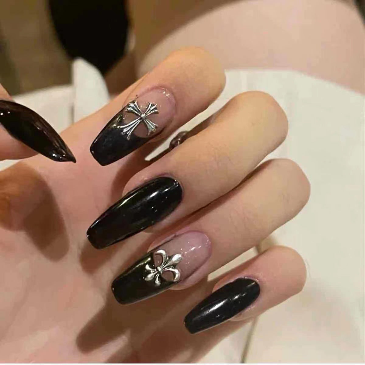 Plum Noir